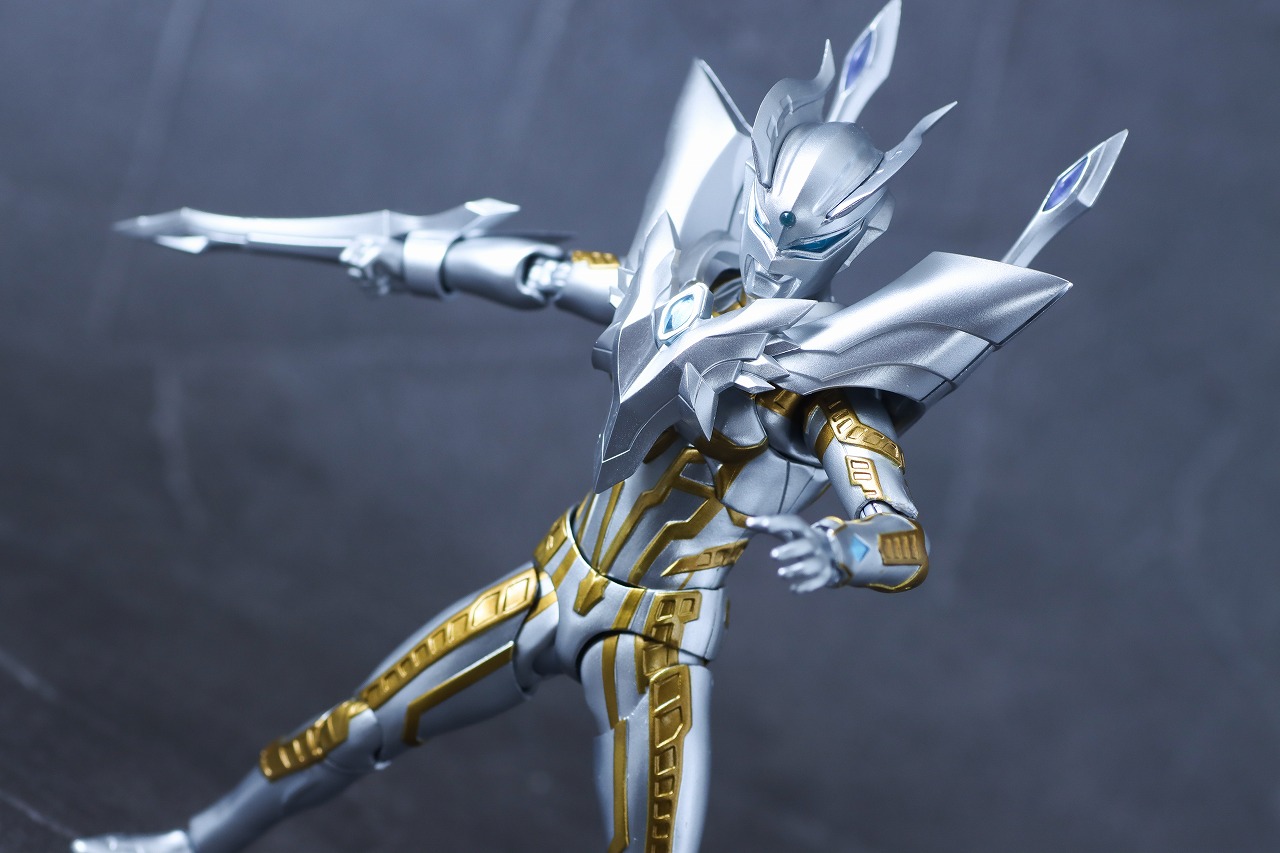S.H.フィギュアーツ　ウルティメイトシャイニングウルトラマンゼロ ニュージェネ スターズVer.　レビュー　アクション