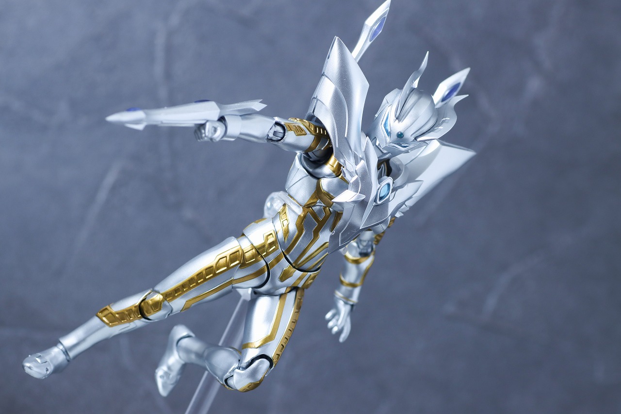 S.H.フィギュアーツ　ウルティメイトシャイニングウルトラマンゼロ ニュージェネ スターズVer.　レビュー　アクション