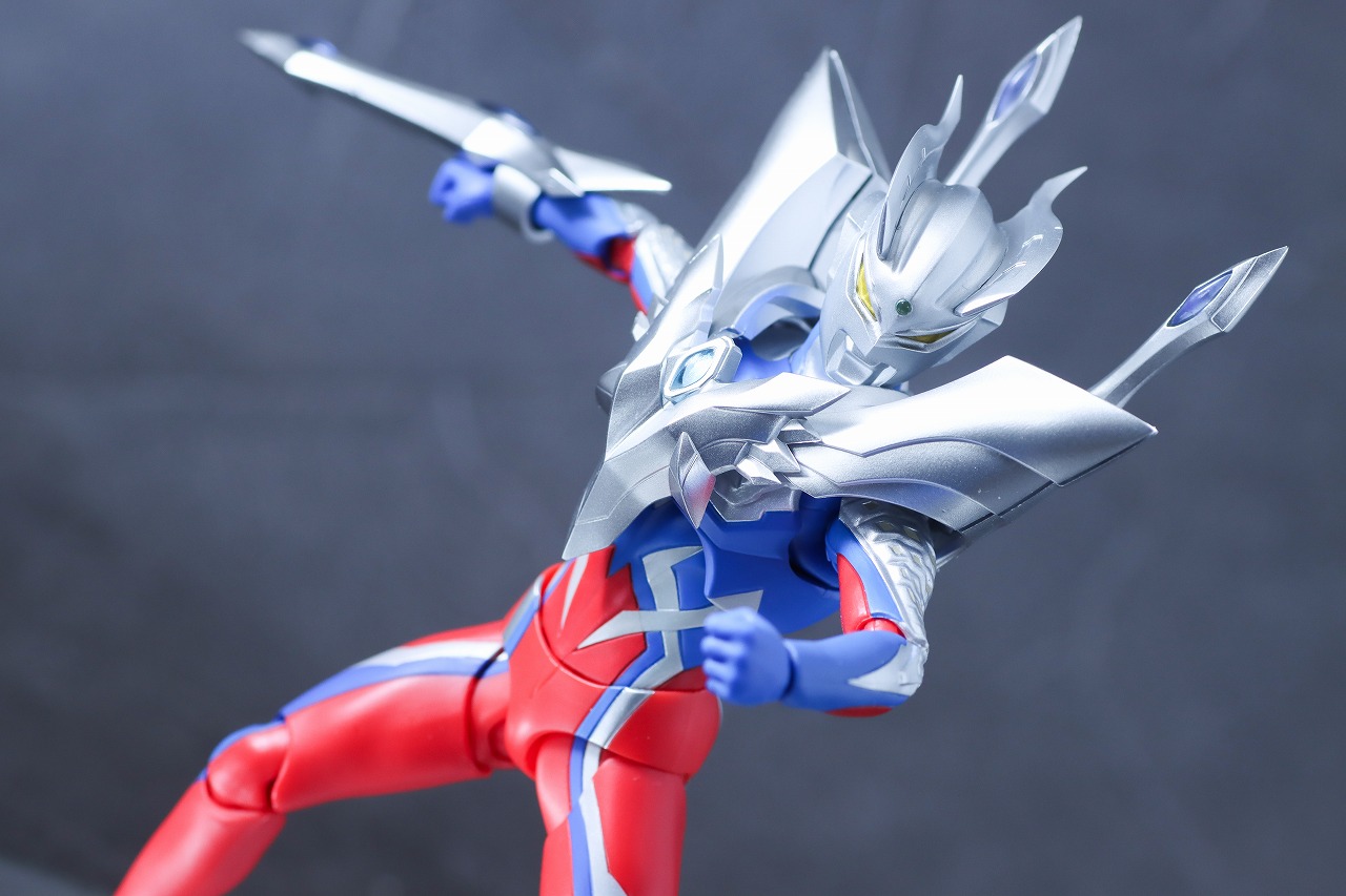 S.H.フィギュアーツ　ウルティメイトシャイニングウルトラマンゼロ ニュージェネ スターズVer.　レビュー　アクション　ウルティメイトウルトラマンゼロ