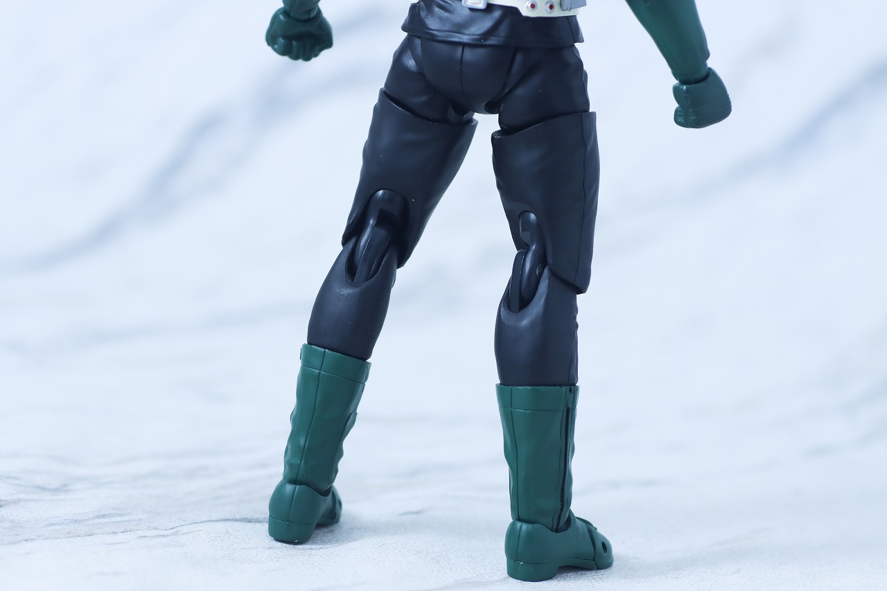 S.H.フィギュアーツ 真骨彫製法　仮面ライダー1号（桜島 Ver.） 栄光の昭和ライダーエディション　レビュー　本体