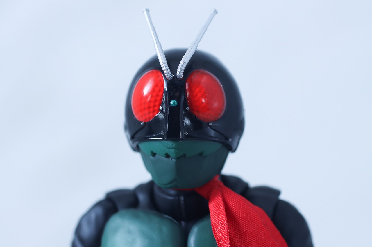 S.H.フィギュアーツ 真骨彫製法　仮面ライダー1号（桜島 Ver.） 栄光の昭和ライダーエディション　レビュー　本体