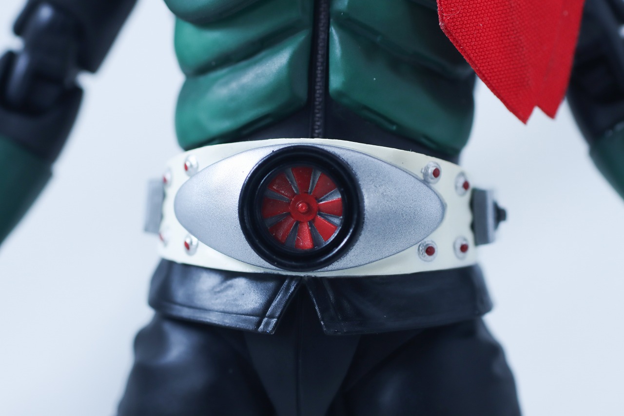 S.H.フィギュアーツ 真骨彫製法　仮面ライダー1号（桜島 Ver.） 栄光の昭和ライダーエディション　レビュー　本体