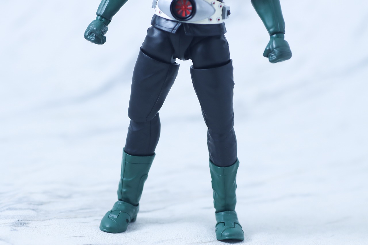 S.H.フィギュアーツ 真骨彫製法　仮面ライダー1号（桜島 Ver.） 栄光の昭和ライダーエディション　レビュー　本体