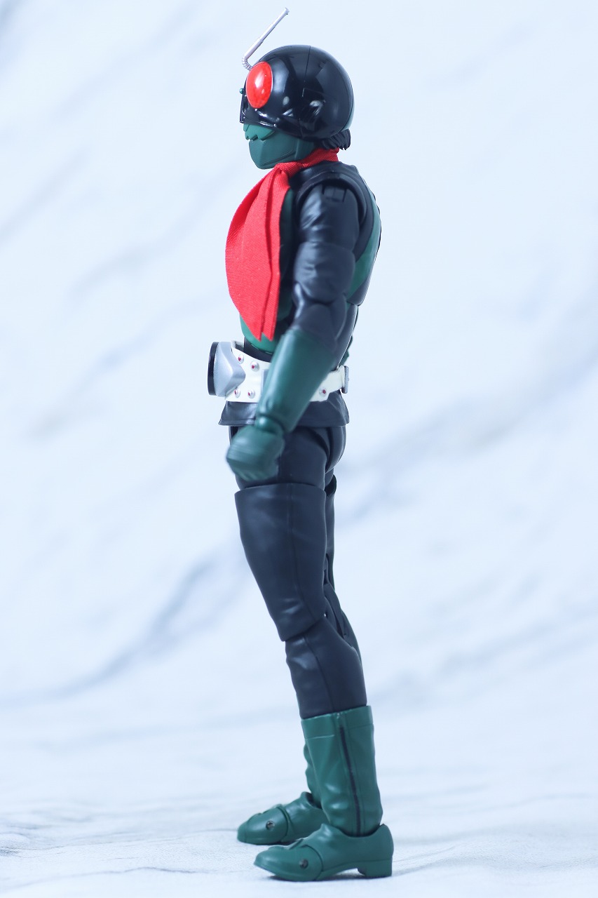 S.H.フィギュアーツ 真骨彫製法 仮面ライダー1号(桜島 Ver.) 栄光の昭和ライダーエディション レビュー 本体