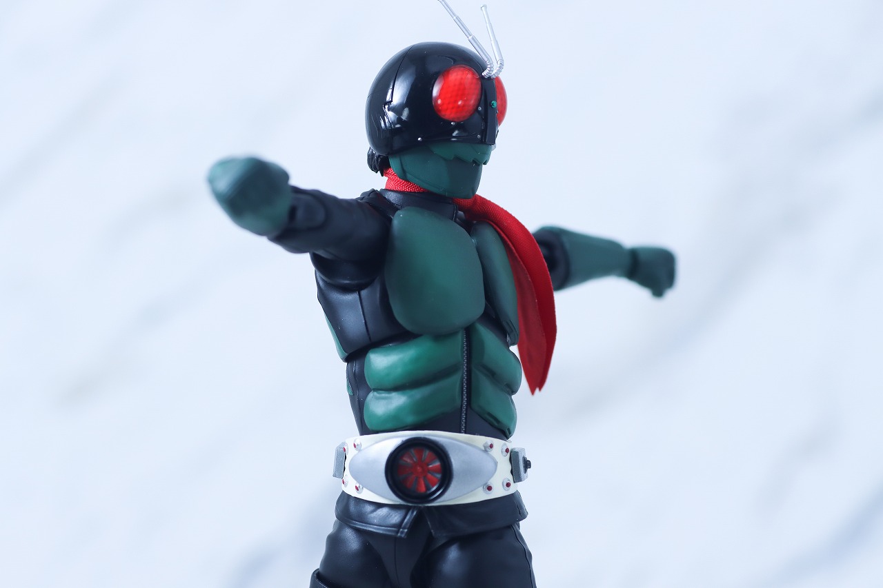 S.H.フィギュアーツ 真骨彫製法　仮面ライダー1号（桜島 Ver.） 栄光の昭和ライダーエディション　レビュー　可動範囲