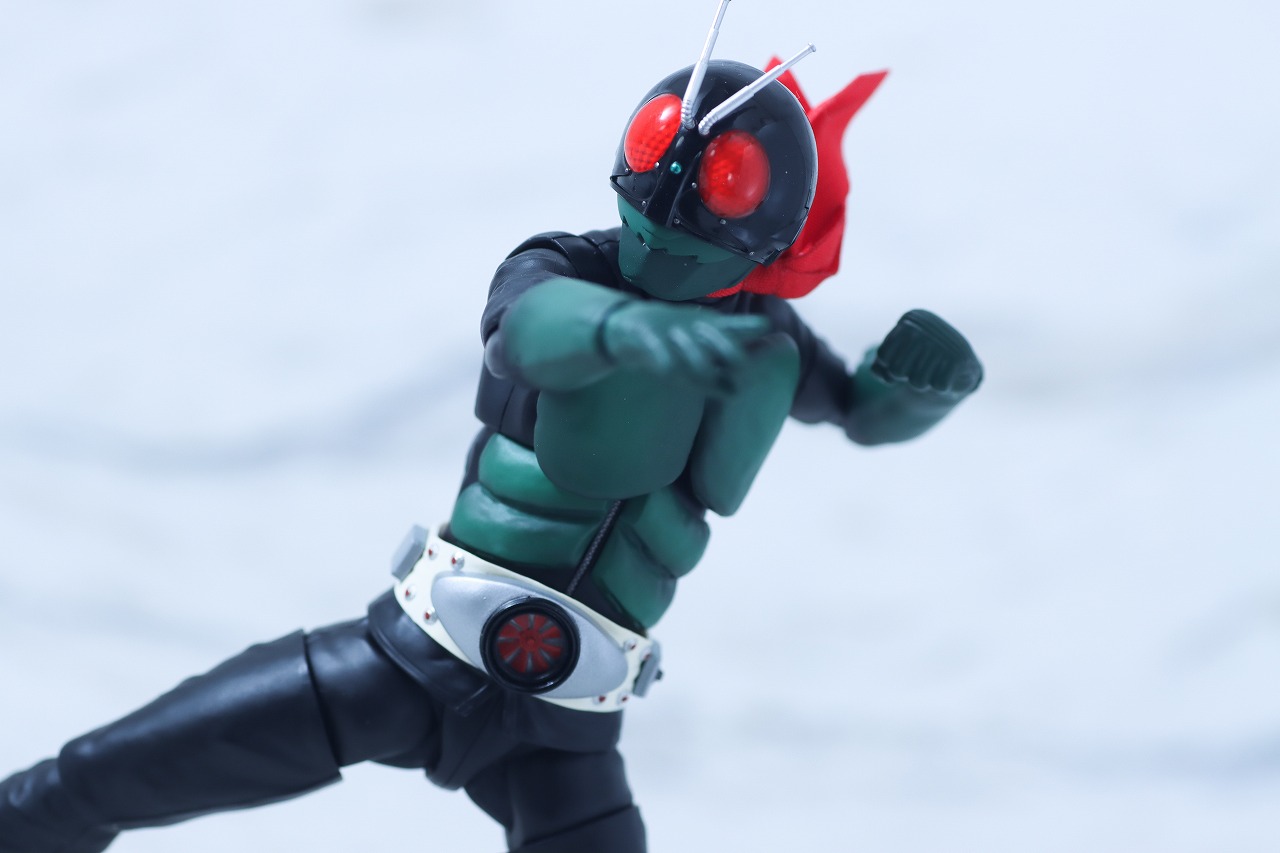 S.H.フィギュアーツ 真骨彫製法　仮面ライダー1号（桜島 Ver.） 栄光の昭和ライダーエディション　レビュー　アクション