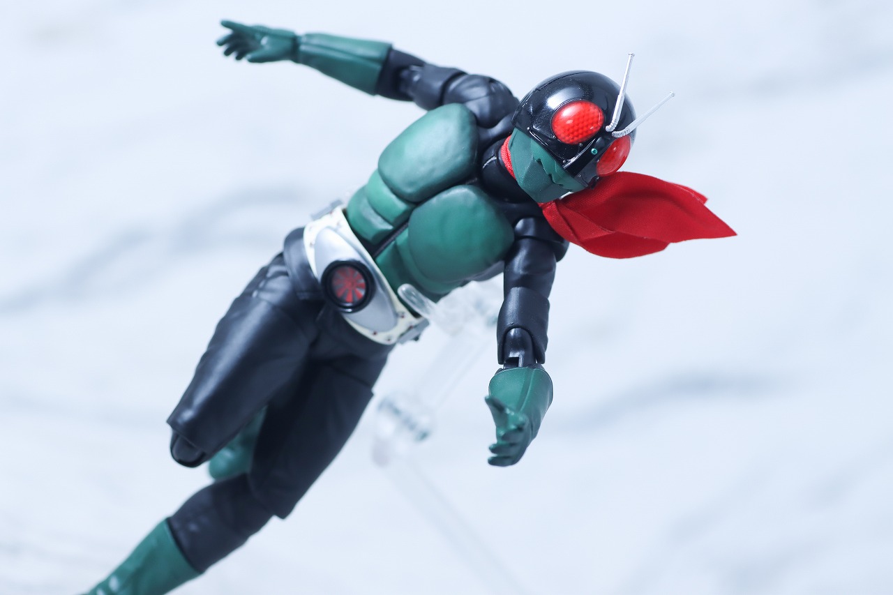 S.H.フィギュアーツ 真骨彫製法　仮面ライダー1号（桜島 Ver.） 栄光の昭和ライダーエディション　レビュー　アクション