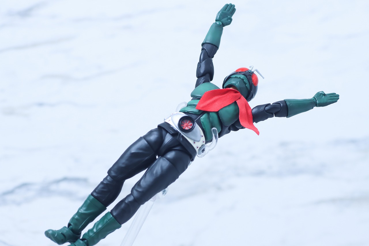 S.H.フィギュアーツ 真骨彫製法　仮面ライダー1号（桜島 Ver.） 栄光の昭和ライダーエディション　レビュー　アクション