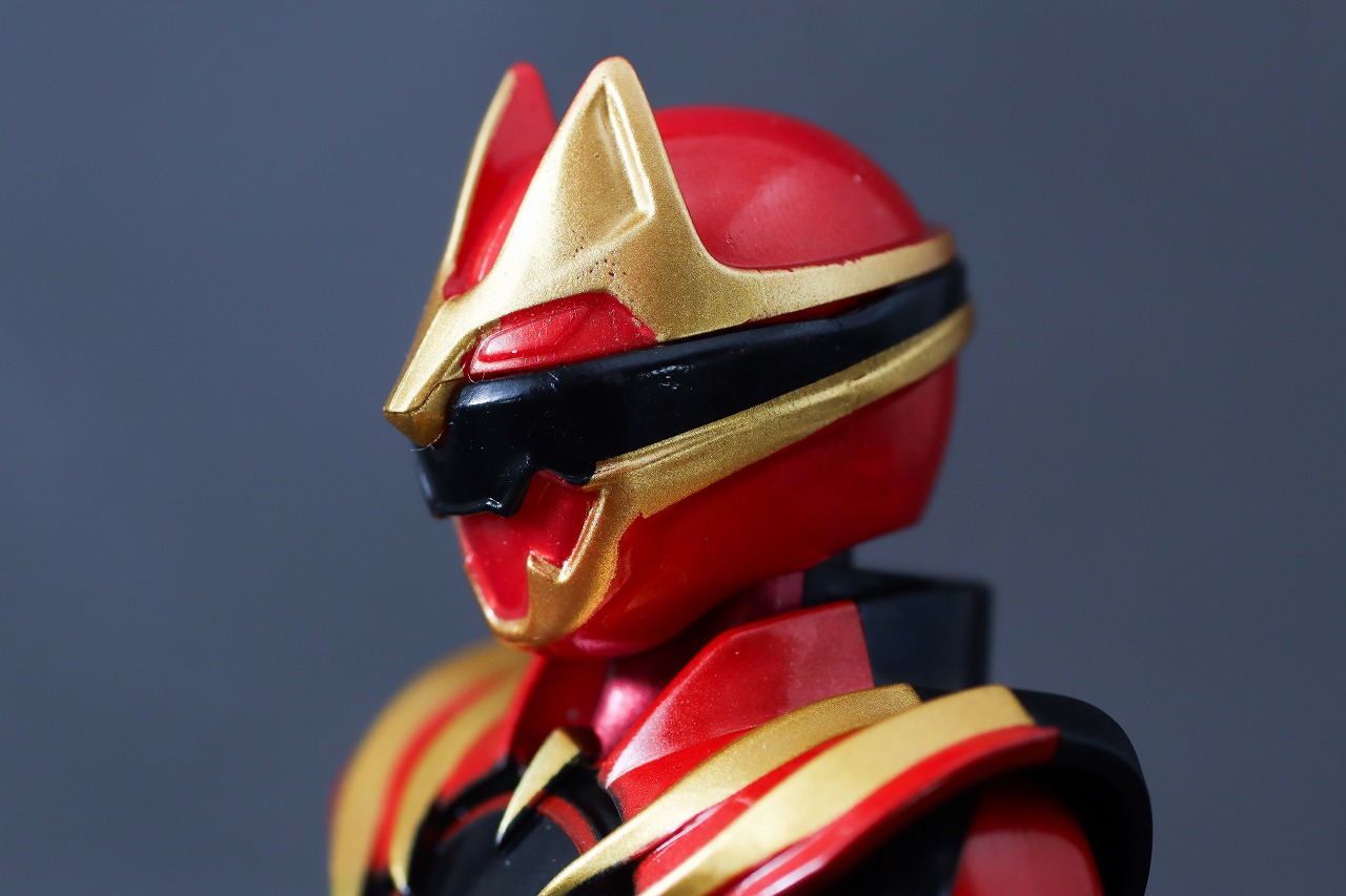 アクションヒーロー　ゴジュウジャー SPセット1　コストコ　レビュー　ゴジュウウルフ　メタリックカラー　本体