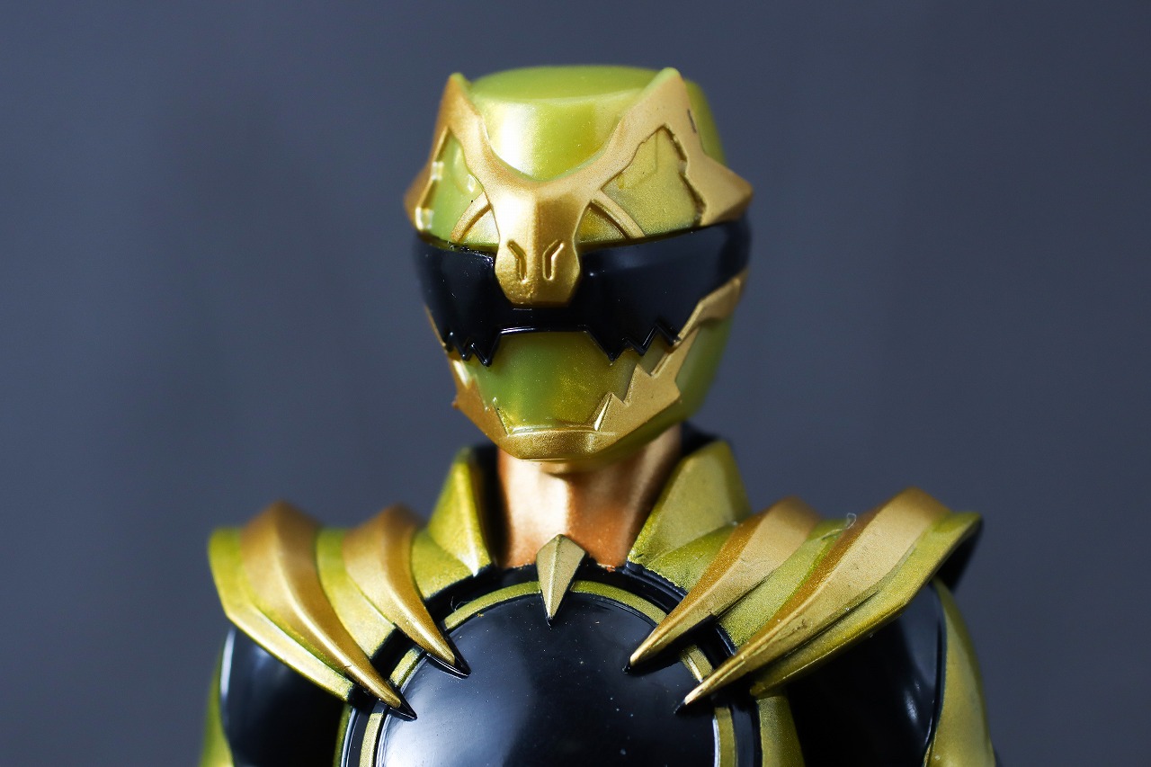 アクションヒーロー　ゴジュウジャー SPセット1　コストコ　レビュー　ゴジュウティラノ　メタリックカラー　本体