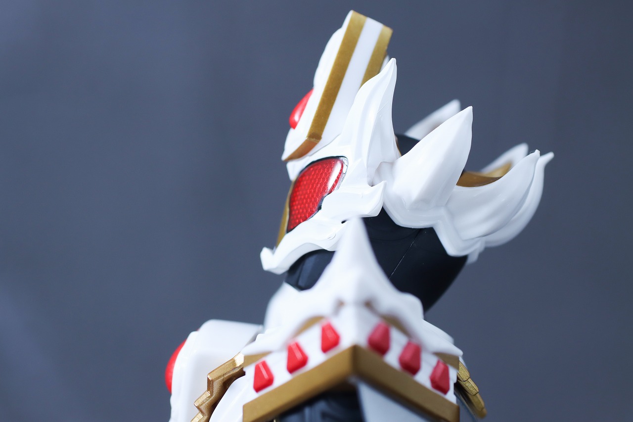 S.H.フィギュアーツ　仮面ライダーガヴ ケーキングフォーム　レビュー　可動範囲