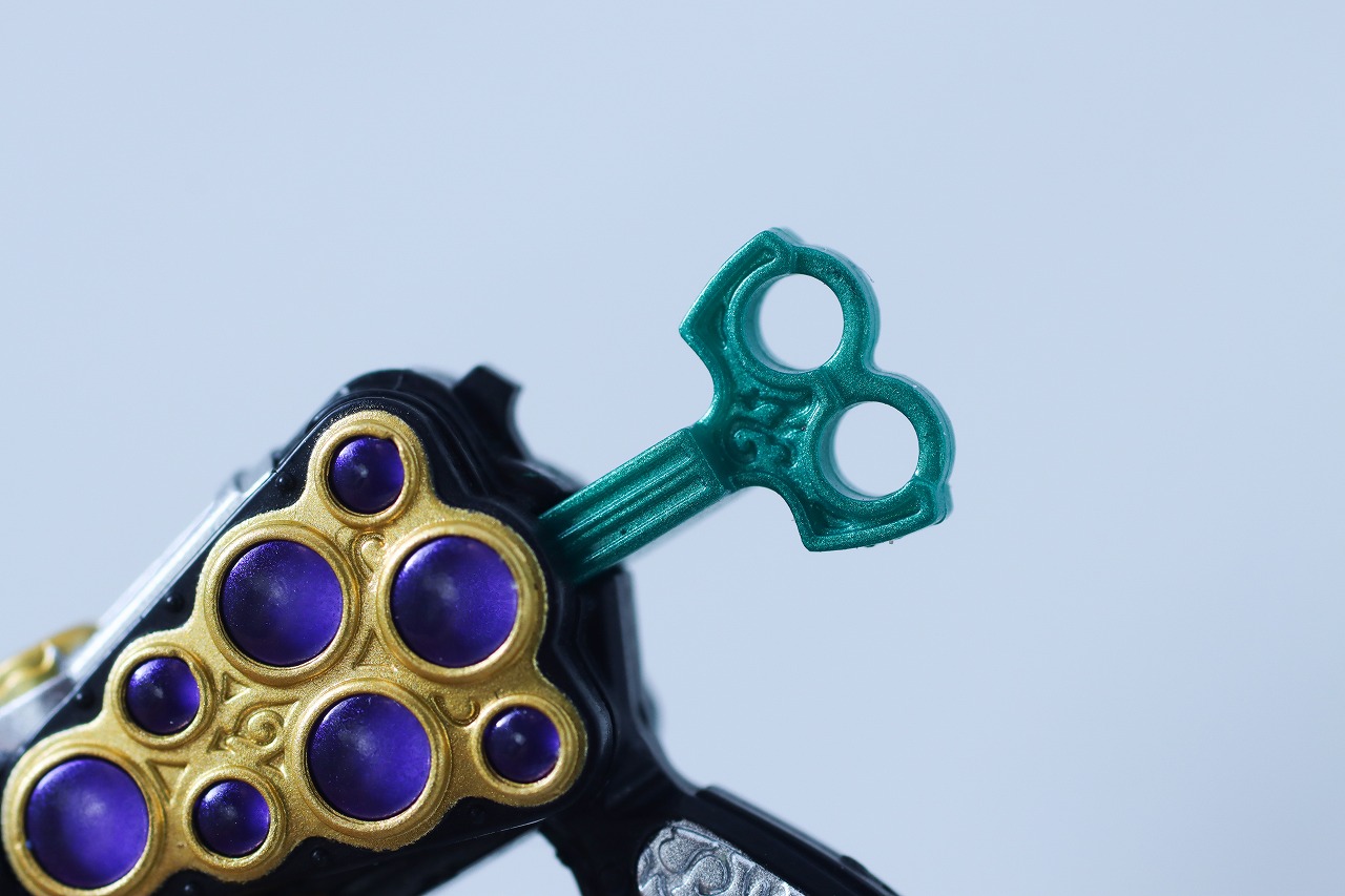 S.H.フィギュアーツ 真骨彫製法　仮面ライダー龍玄 ブドウアームズ　レビュー　付属品　ブドウ龍砲