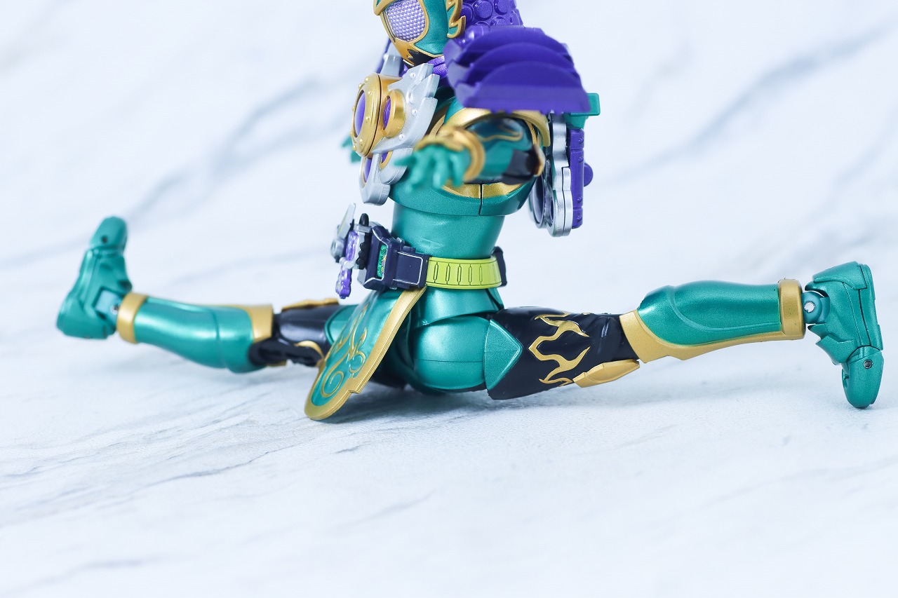 S.H.フィギュアーツ 真骨彫製法　仮面ライダー龍玄 ブドウアームズ　レビュー　可動範囲