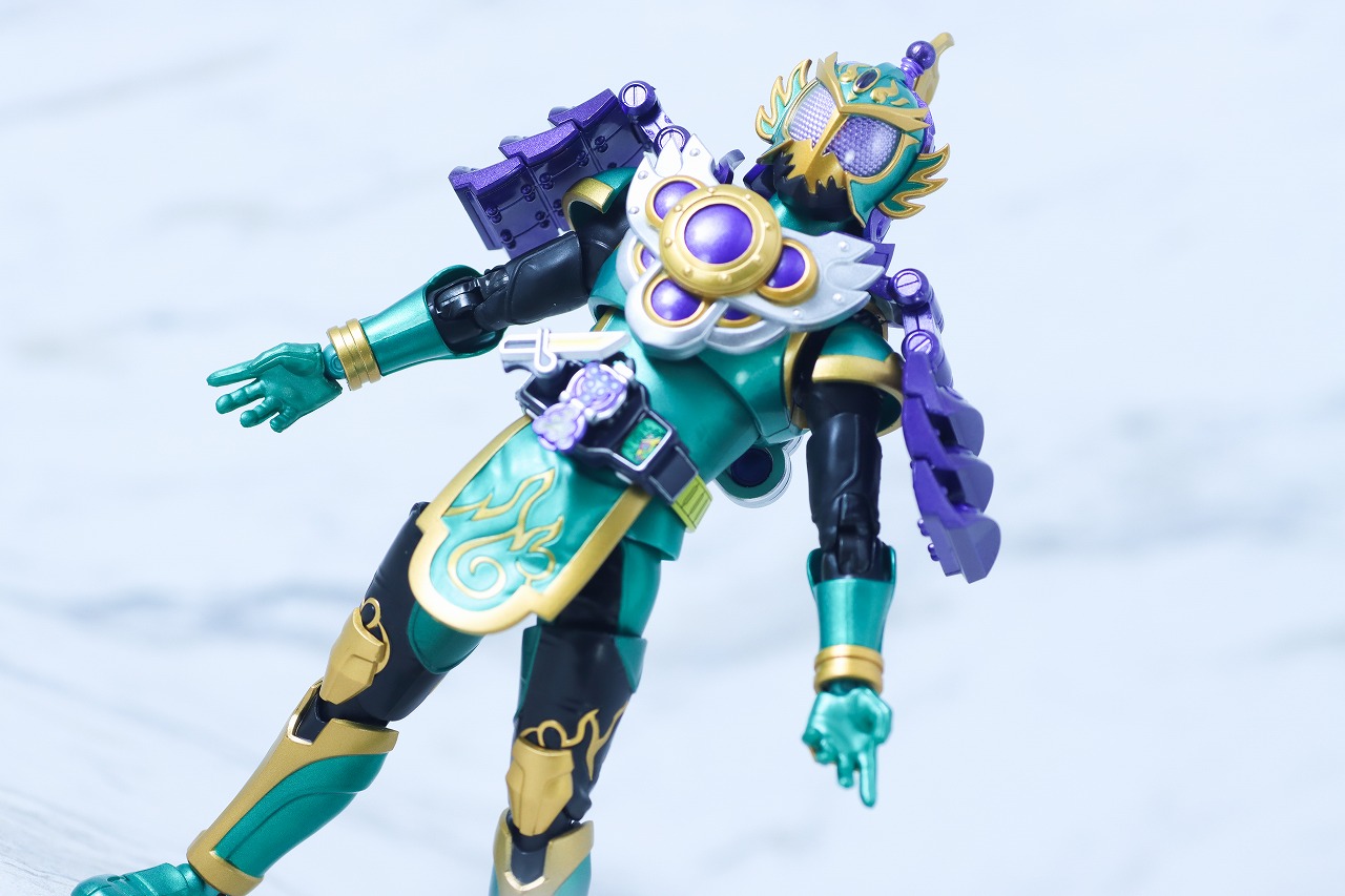 S.H.フィギュアーツ 真骨彫製法　仮面ライダー龍玄 ブドウアームズ　レビュー　アクション