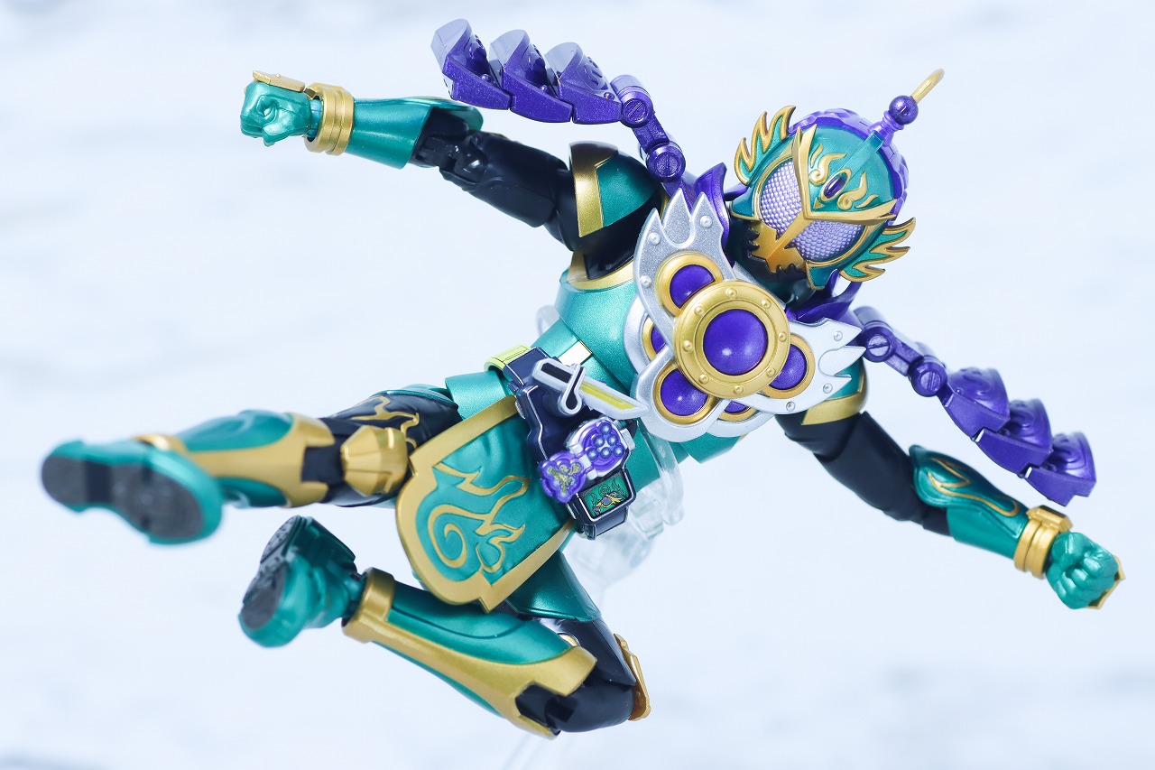 S.H.フィギュアーツ 真骨彫製法　仮面ライダー龍玄 ブドウアームズ　レビュー　アクション