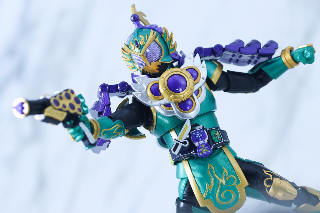 S.H.フィギュアーツ 真骨彫製法　仮面ライダー龍玄 ブドウアームズ　レビュー　アクション