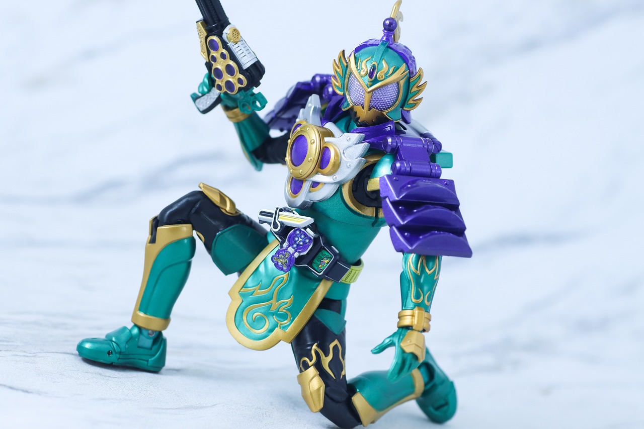 S.H.フィギュアーツ 真骨彫製法　仮面ライダー龍玄 ブドウアームズ　レビュー　アクション