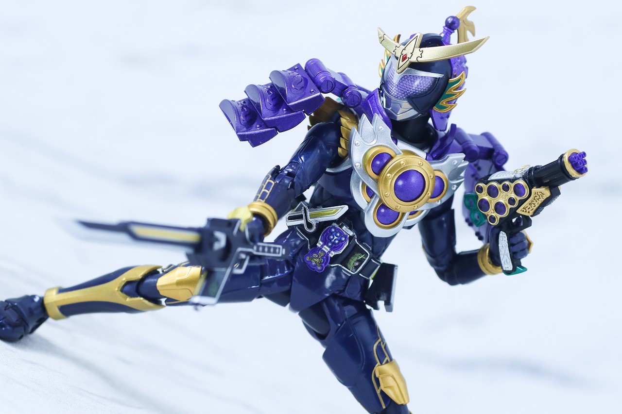 S.H.フィギュアーツ 真骨彫製法　仮面ライダー龍玄 ブドウアームズ　レビュー　アクション　バロン