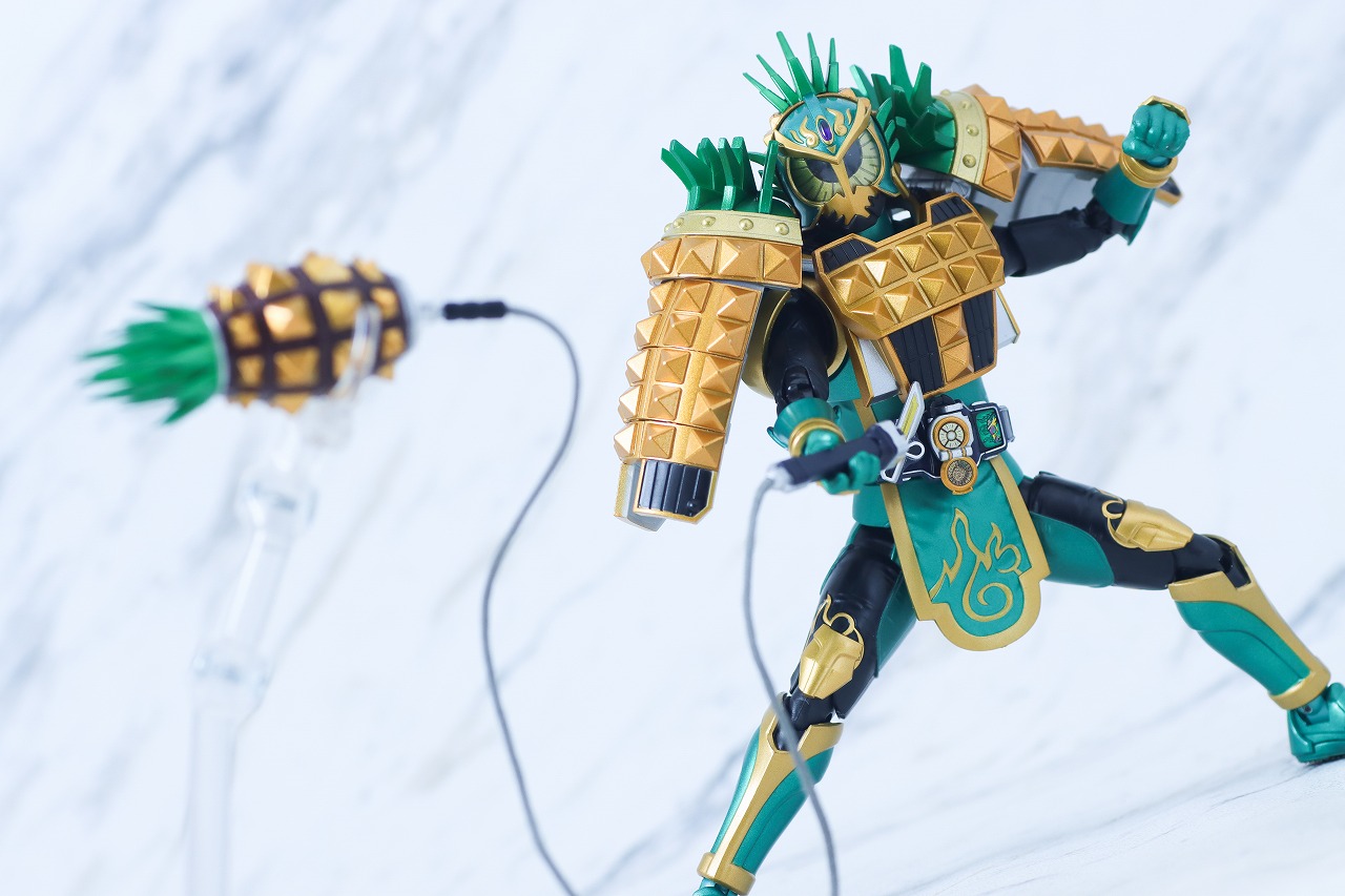 S.H.フィギュアーツ 真骨彫製法　仮面ライダー龍玄 ブドウアームズ　レビュー　アクション　パインアームズ