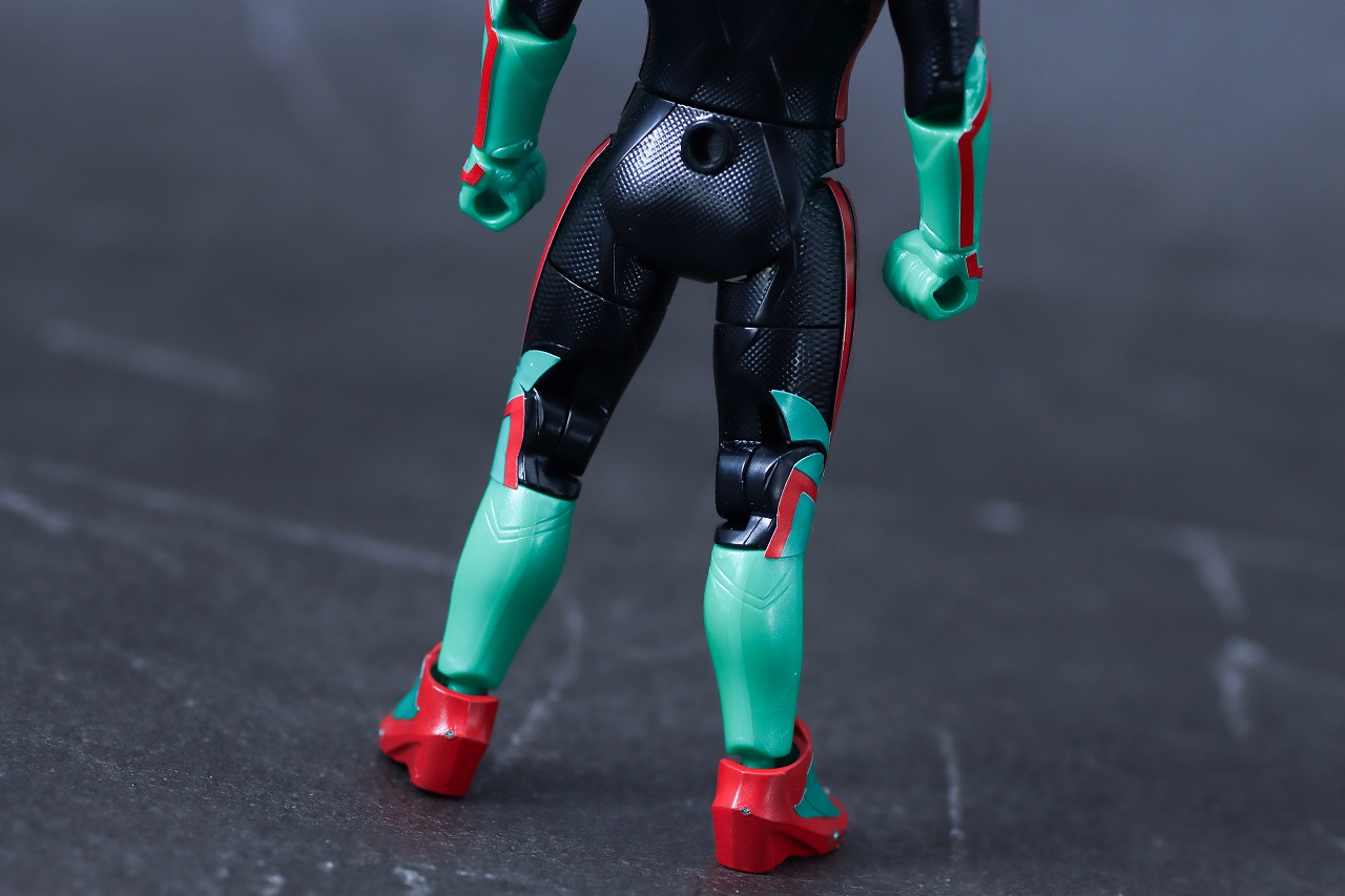 装動　仮面ライダーゼッツ フィジカムインパクト　本体