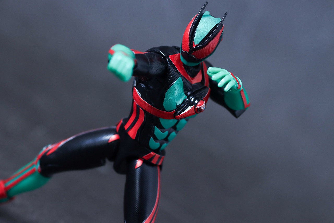 装動　仮面ライダーゼッツ フィジカムインパクト&コードゼロイダー　レビュー　アクション