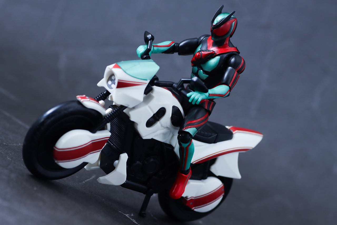装動　仮面ライダーゼッツ フィジカムインパクト&コードゼロイダー　レビュー　アクション