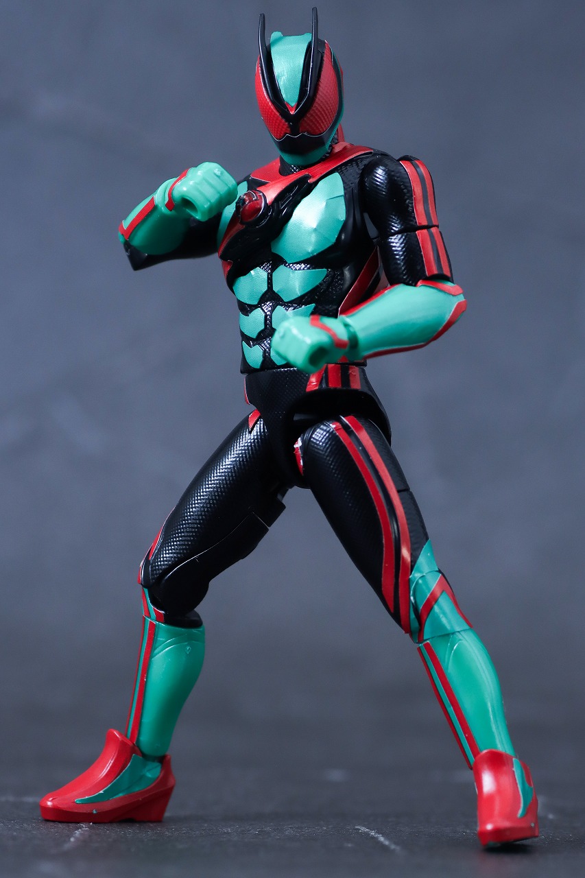 装動　仮面ライダーゼッツ フィジカムインパクト　本体