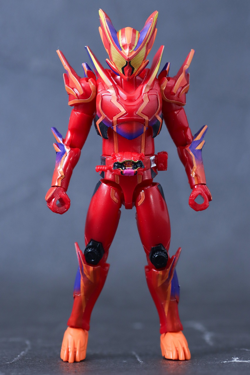 装動　仮面ライダーガヴ アメイジングミフォーム　レビュー　本体