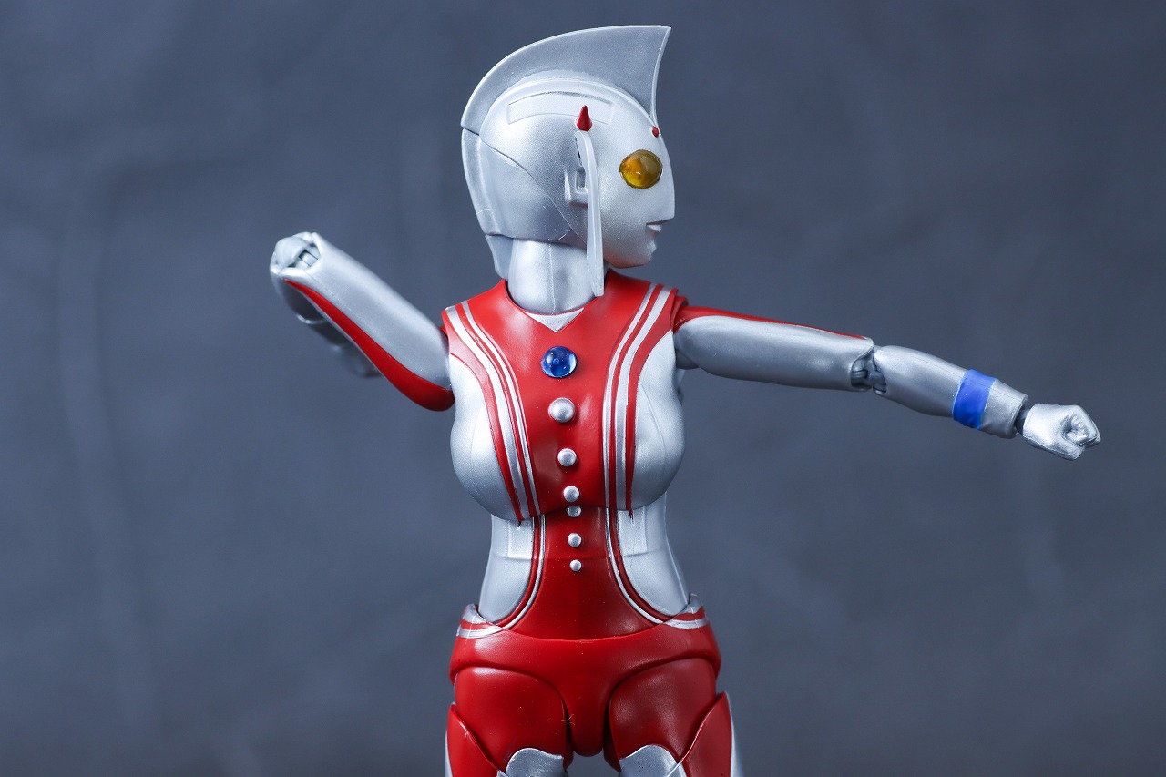 S.H.フィギュアーツ　ウルトラの母　レビュー　可動範囲