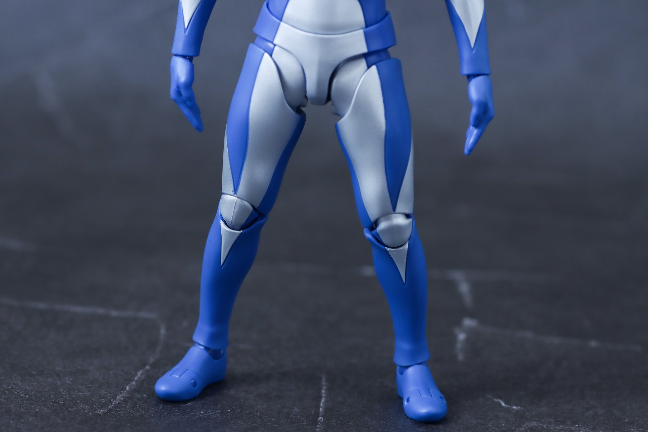 S.H.フィギュアーツ　ウルトラマンコスモス ルナモード　レビュー　本体