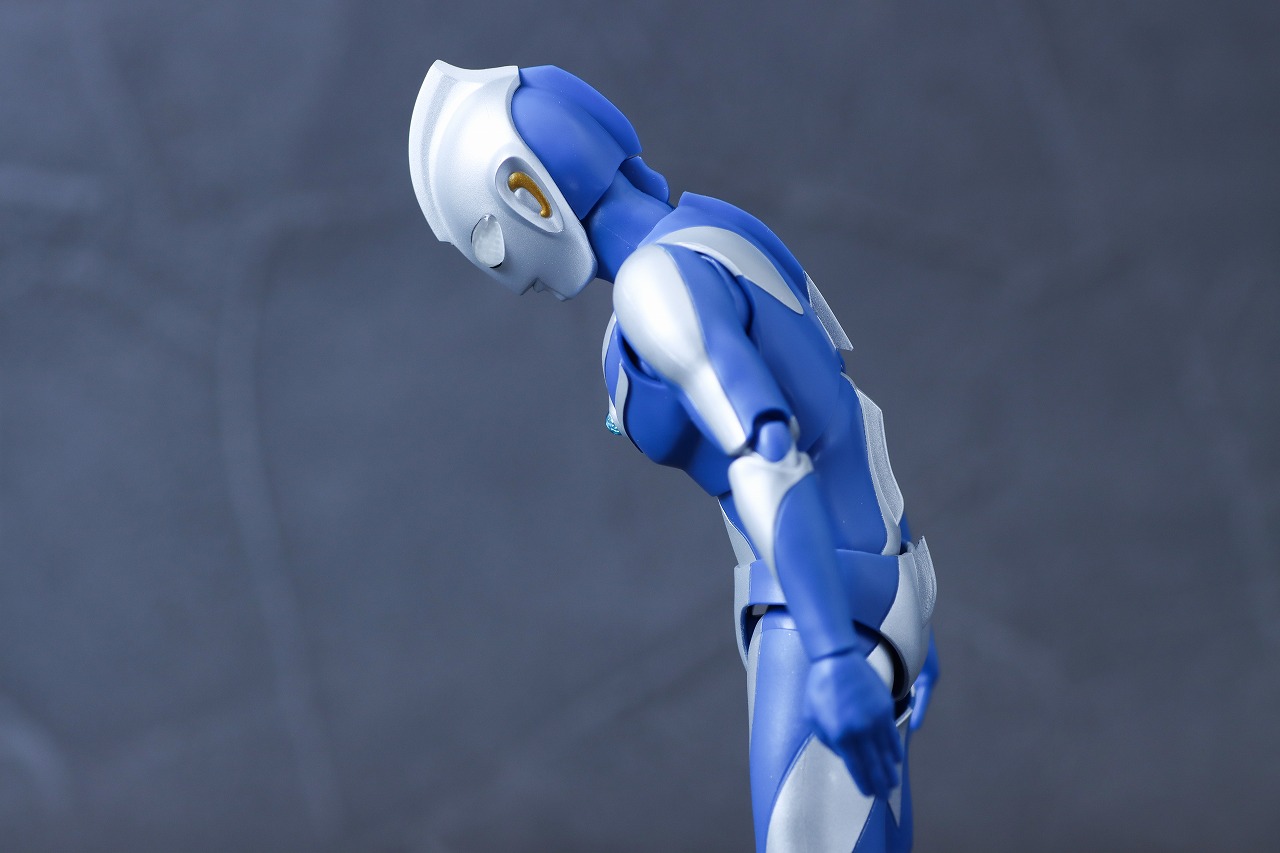 S.H.フィギュアーツ　ウルトラマンコスモス ルナモード　レビュー　可動範囲
