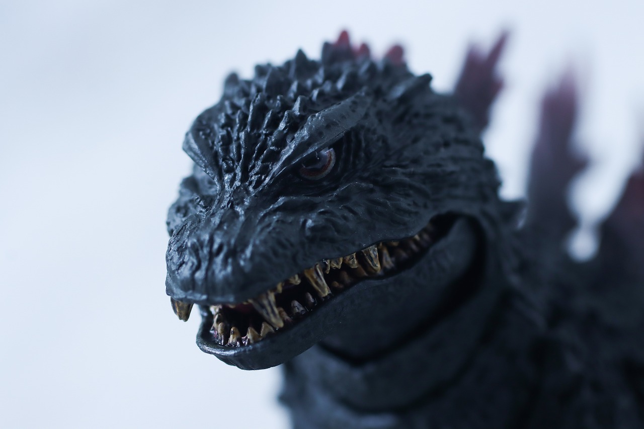 S.H.モンスターアーツ　ゴジラ（2000／G消滅作戦）　レビュー　本体