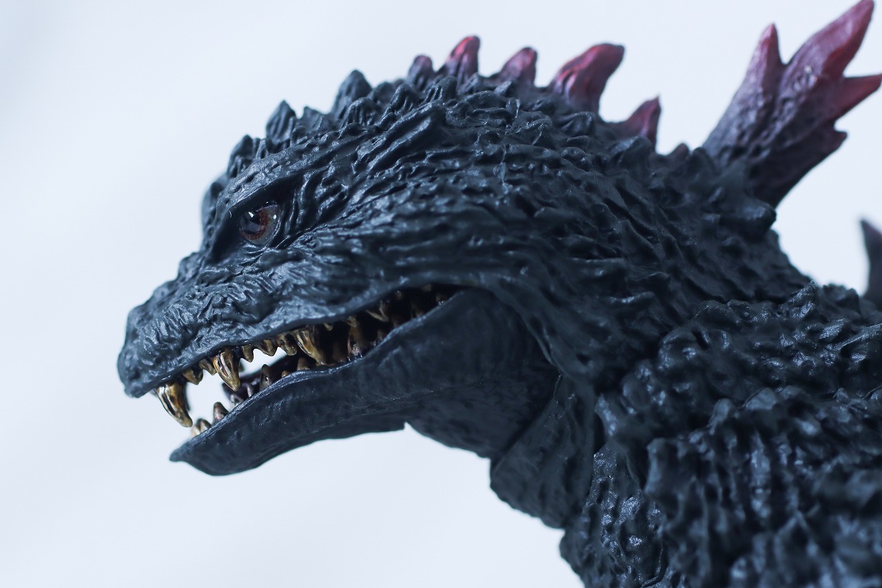 S.H.モンスターアーツ　ゴジラ（2000／G消滅作戦）　レビュー　本体
