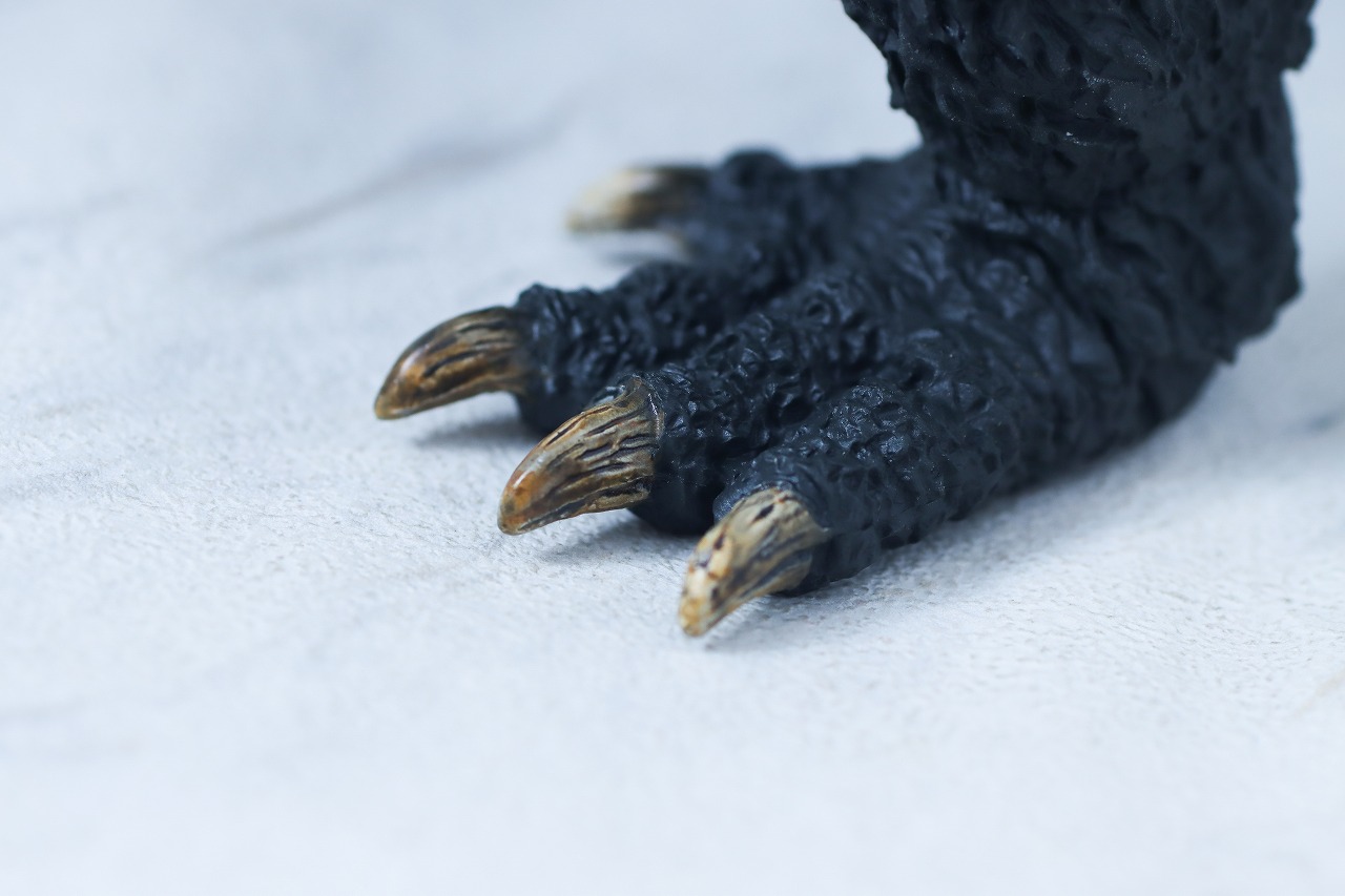 S.H.モンスターアーツ　ゴジラ（2000／G消滅作戦）　レビュー　本体