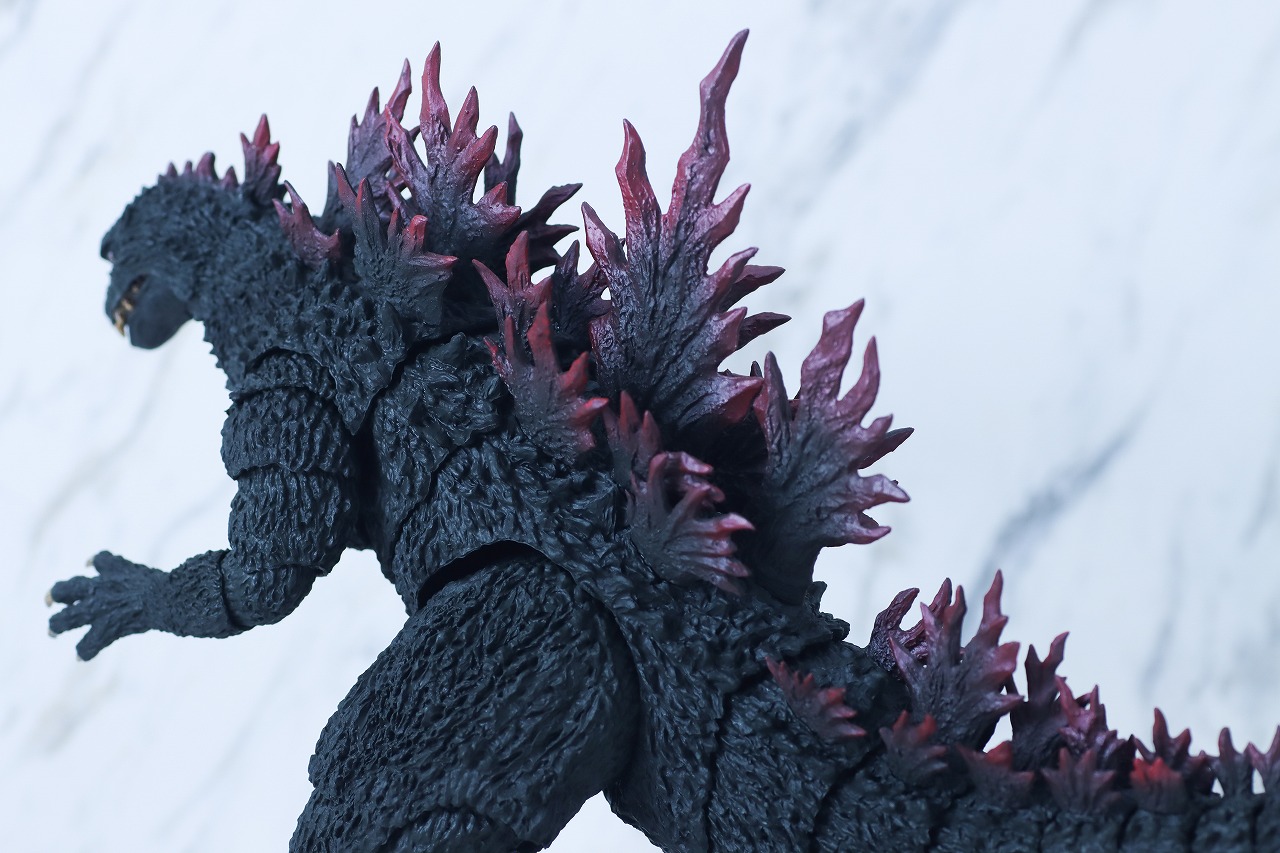 S.H.モンスターアーツ　ゴジラ（2000／G消滅作戦）　レビュー　本体