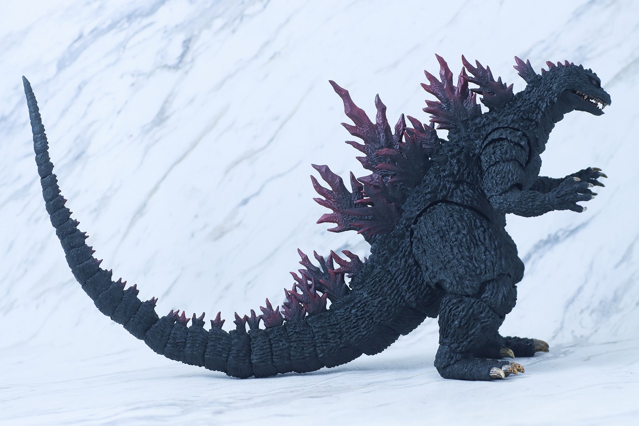 S.H.モンスターアーツ　ゴジラ（2000／G消滅作戦）　レビュー　本体