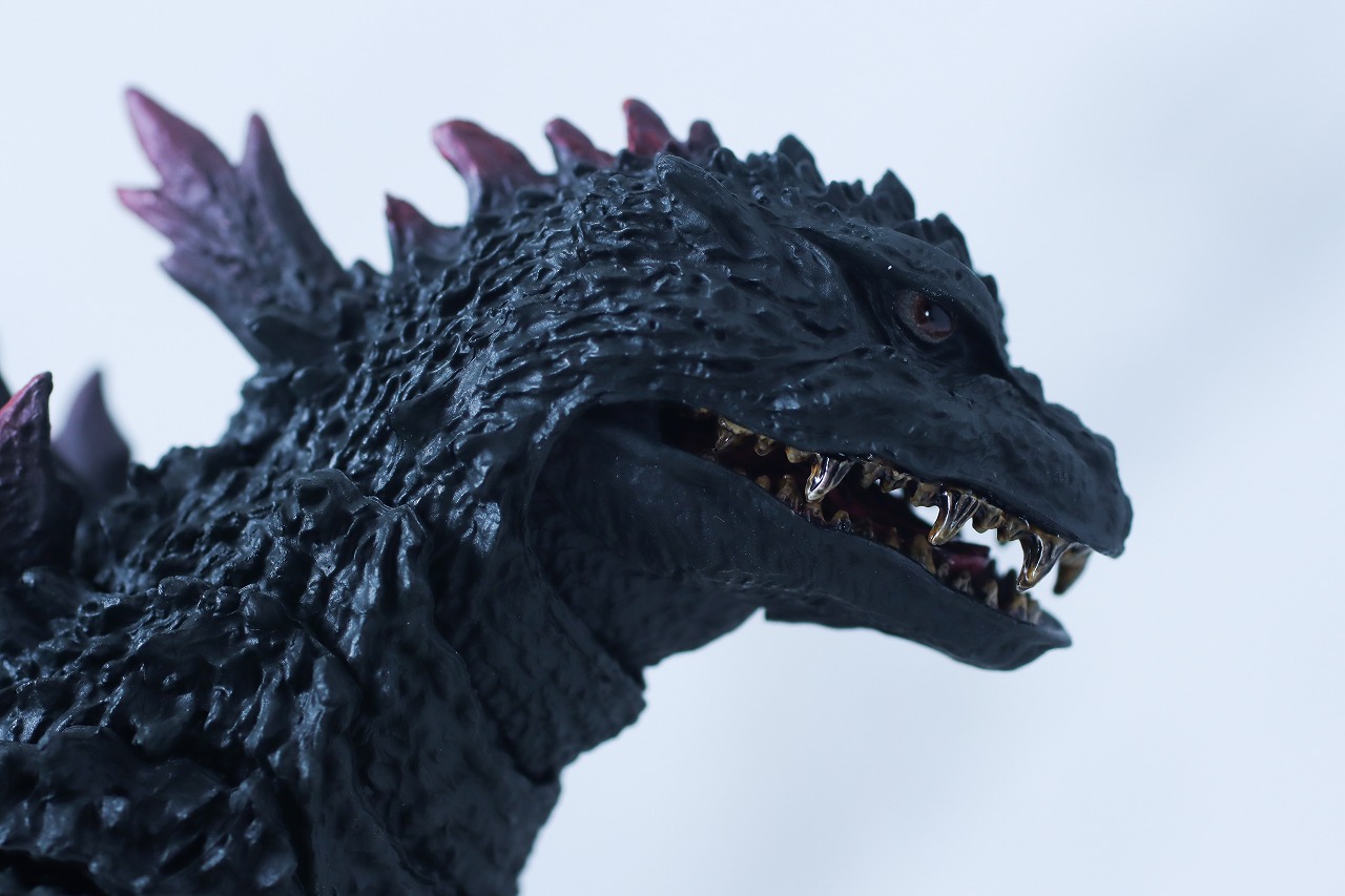 S.H.モンスターアーツ　ゴジラ（2000／G消滅作戦）　レビュー　本体