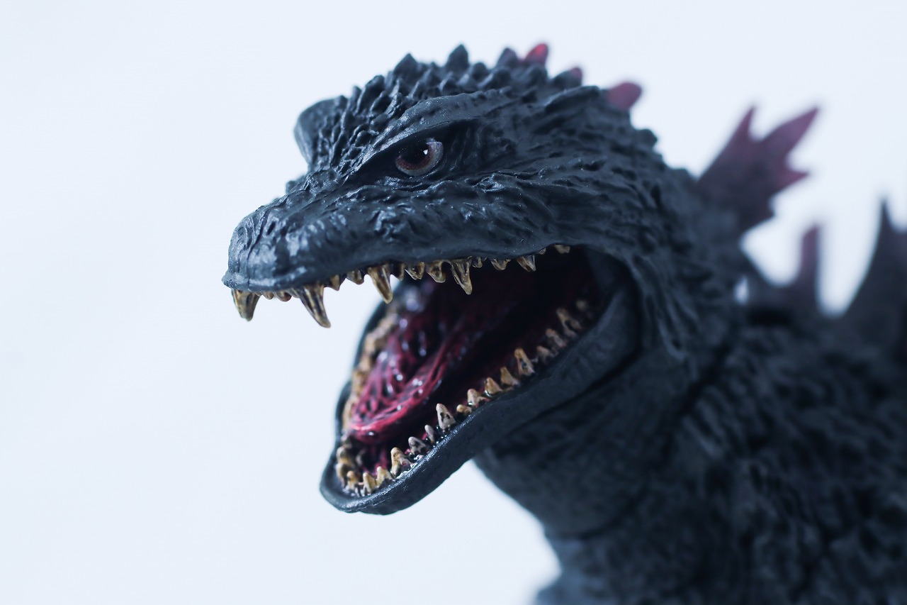 S.H.モンスターアーツ　ゴジラ（2000／G消滅作戦）　レビュー　本体