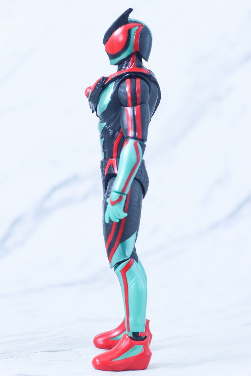 仮面ライダーアクションフィギュア　仮面ライダーゼッツ フィジカムインパクト　レビュー　本体