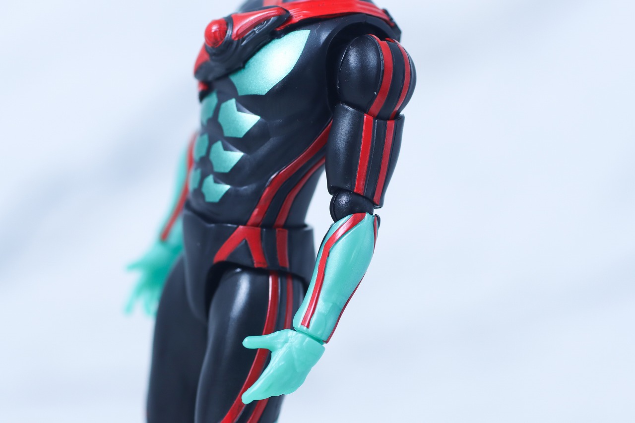 仮面ライダーアクションフィギュア カプセムチェンジコレクション　仮面ライダーゼッツ フィジカムセット　レビュー　本体