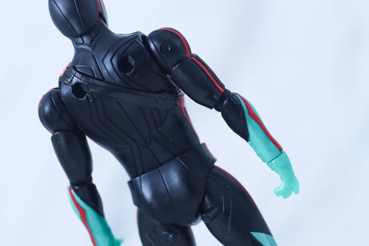 仮面ライダーアクションフィギュア カプセムチェンジコレクション　仮面ライダーゼッツ フィジカムセット　レビュー　本体