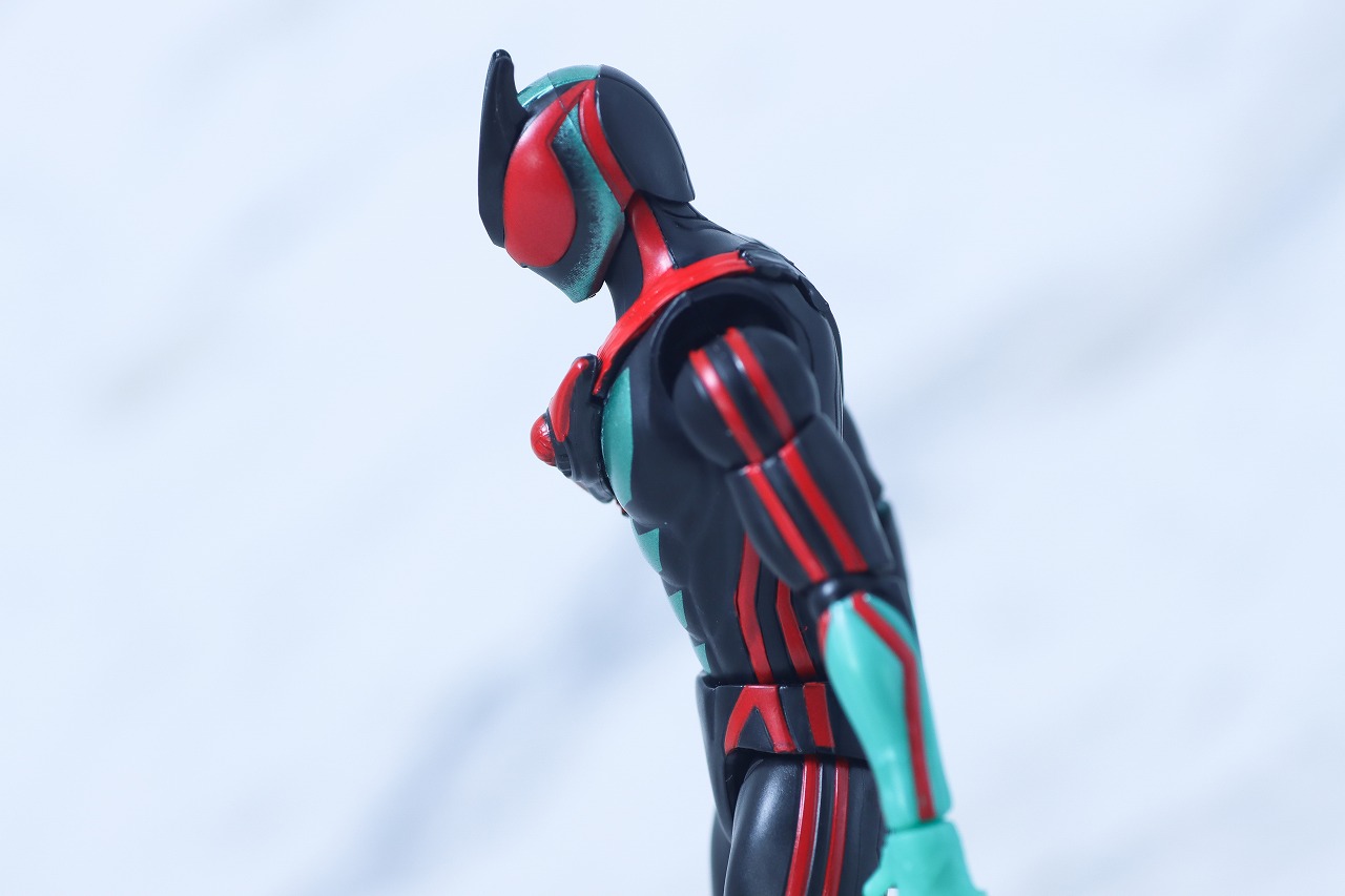 仮面ライダーアクションフィギュア カプセムチェンジコレクション　仮面ライダーゼッツ フィジカムセット　レビュー　可動範囲