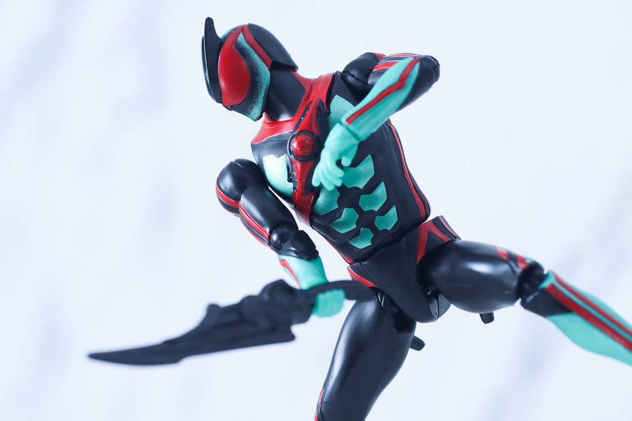 仮面ライダーアクションフィギュア カプセムチェンジコレクション　仮面ライダーゼッツ フィジカムセット　レビュー　アクション