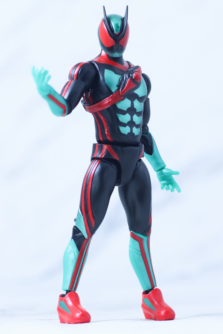 仮面ライダーアクションフィギュア カプセムチェンジコレクション　仮面ライダーゼッツ フィジカムセット　レビュー　本体