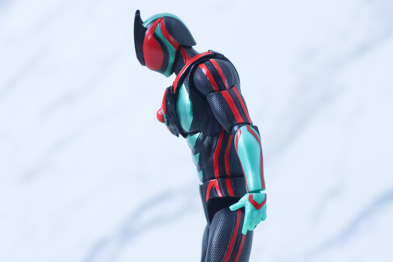 仮面ライダーアクションフィギュア　仮面ライダーゼッツ フィジカムインパクト　レビュー　可動範囲