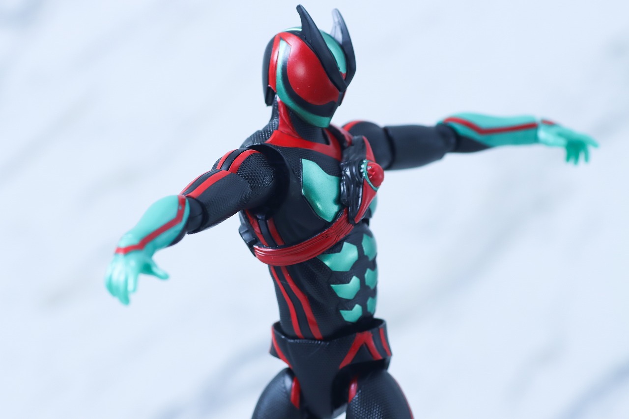 仮面ライダーアクションフィギュア　仮面ライダーゼッツ フィジカムインパクト　レビュー　可動範囲