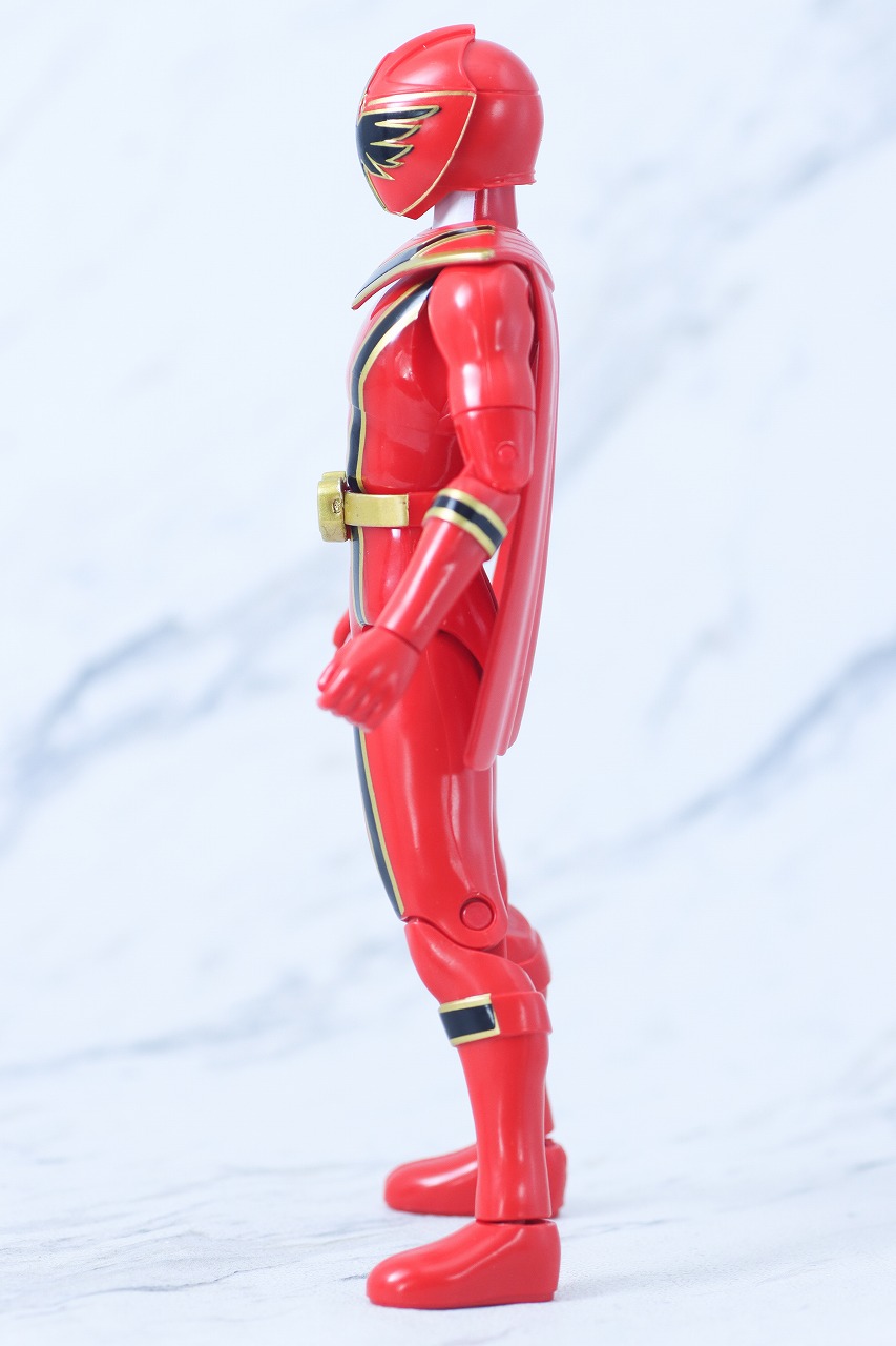 アクションヒーロー　マジレッド　レビュー　本体