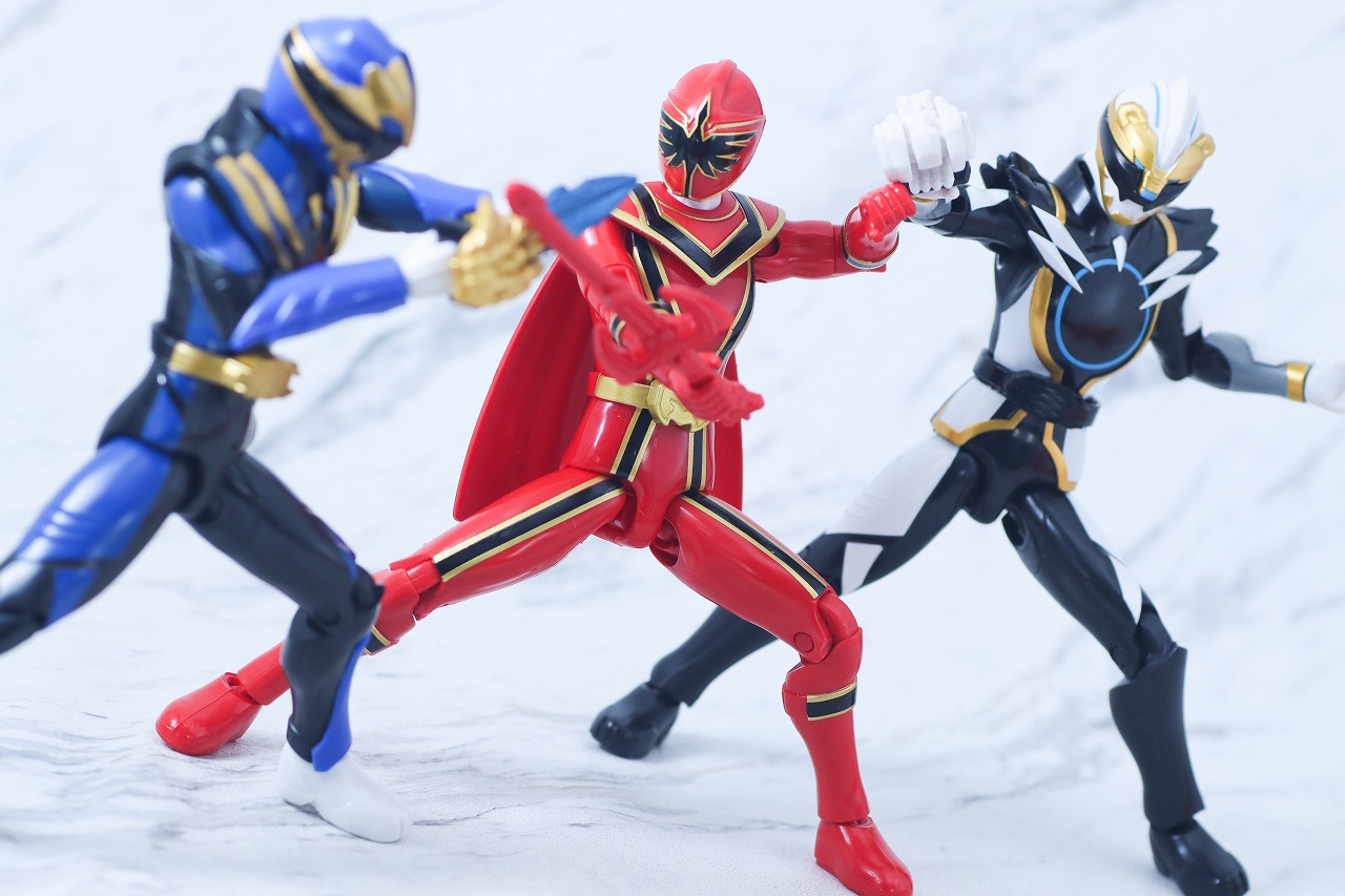 アクションヒーロー　マジレッド　レビュー　アクション　ゴジュウレオン　ゴジュウポーラー