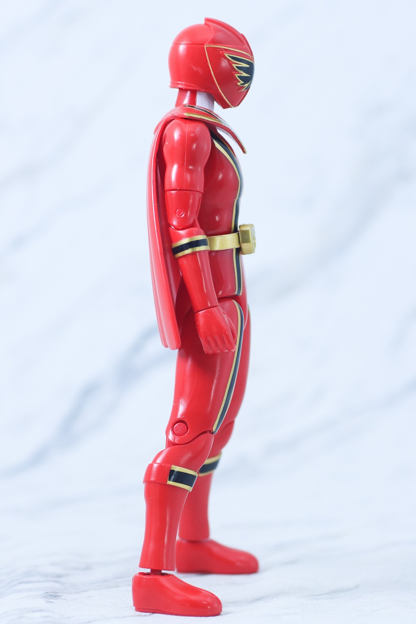 アクションヒーロー　マジレッド　レビュー　本体