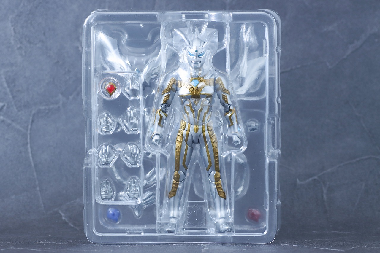S.H.フィギュアーツ　ウルティメイトシャイニングウルトラマンゼロ ニュージェネ スターズVer.　レビュー　パッケージ